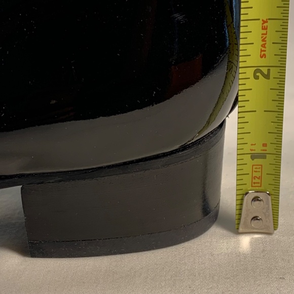 Stuart Weitzman Sleek Black Patent Leather Loafers with Red Piping Accent Size 9 - Picture 10 of 11